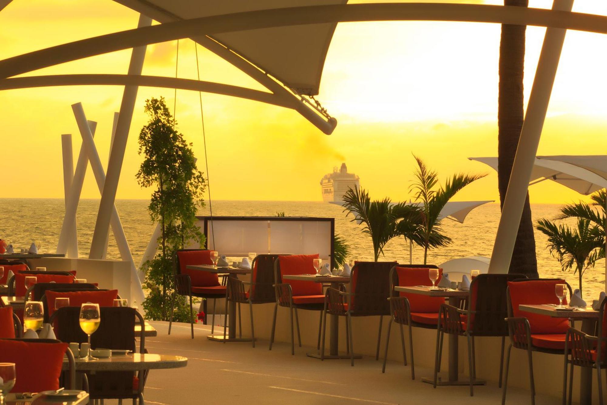 The Hacienda At Krystal Grand Puerto Vallarta (Adults Only) Bagian luar foto